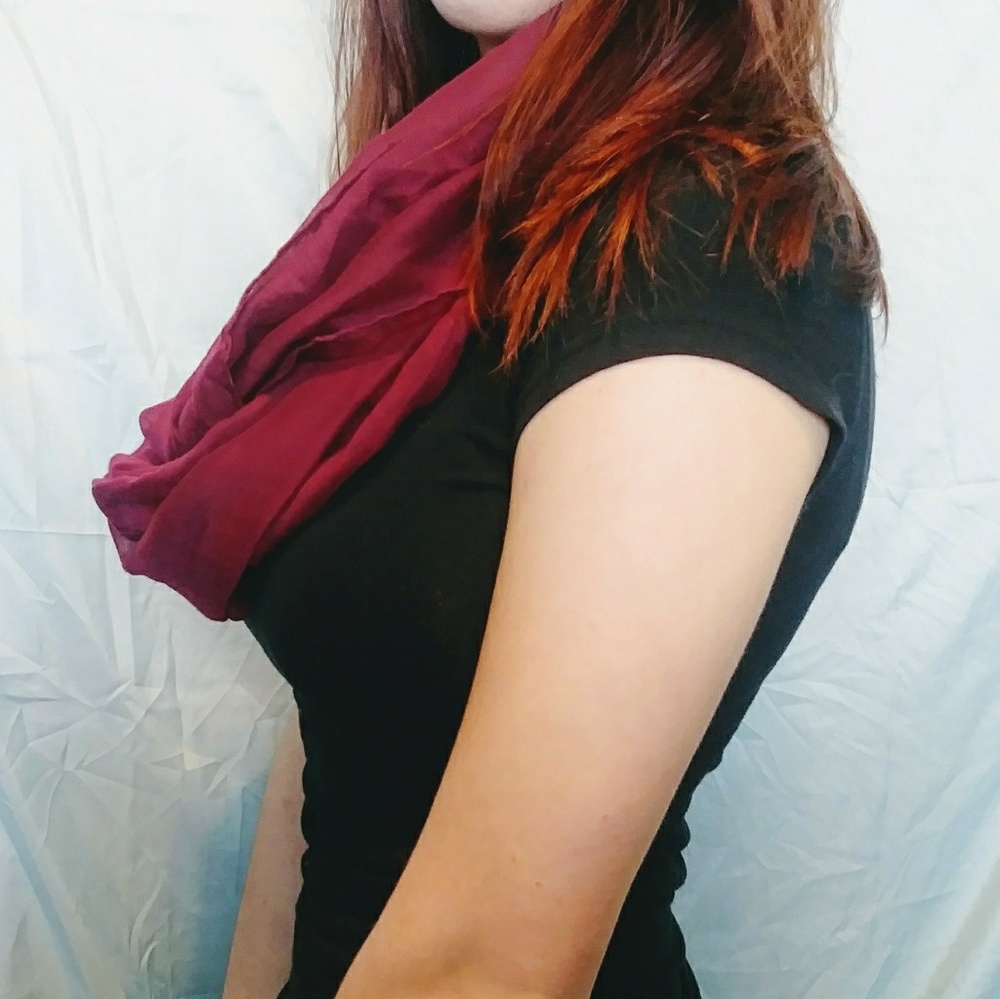 Infinite Scarf - Picture 2 of 3